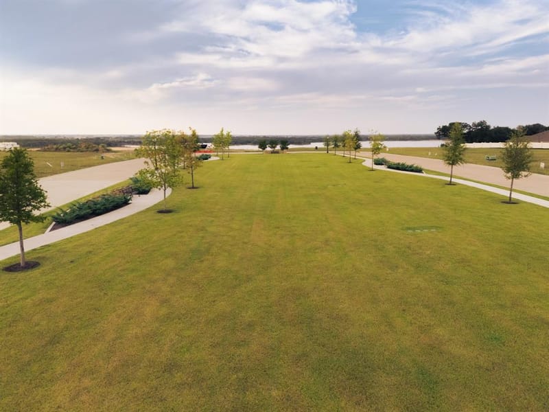 64 Pinehurst Drive, Woodway TX 76712 - Photo 19