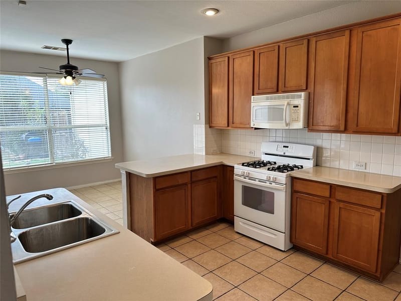1810 Round Rock Drive, Allen TX 75002 - Photo 13