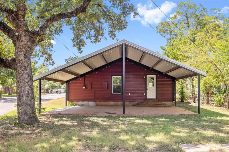 1620 Vincent Street, Brownwood TX 76801 - Photo 2
