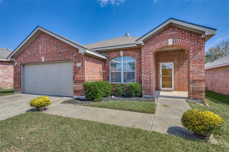 1617 Black Maple Drive, Anna TX 75409 - Photo 2