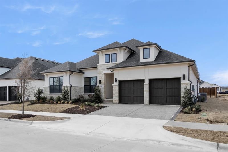4730 Hawthorn Hills, Arlington TX 76005 - Photo 2