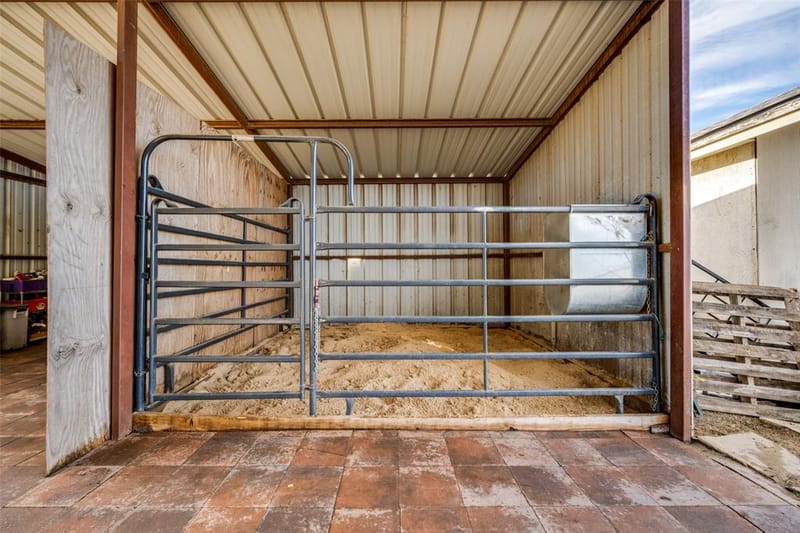 6221 Deer Run Road, Sanger TX 76266 - Photo 6