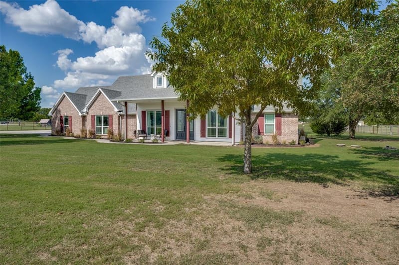 6221 Deer Run Road, Sanger TX 76266 - Photo 13