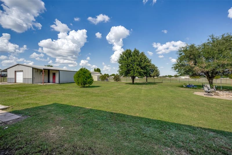 6221 Deer Run Road, Sanger TX 76266 - Photo 32