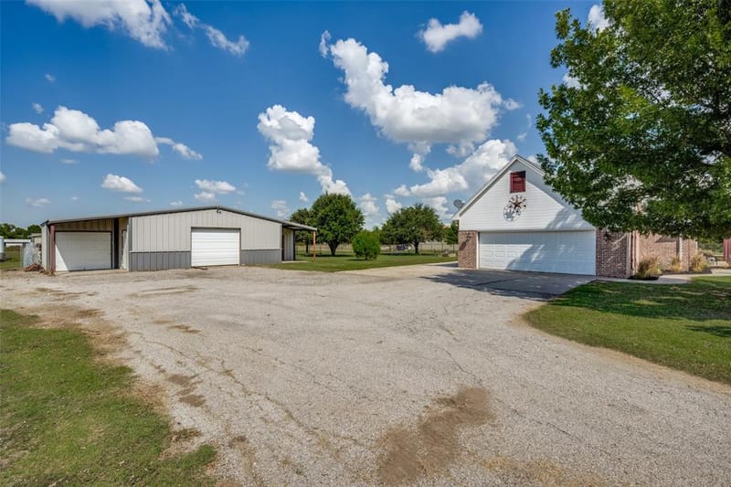 6221 Deer Run Road, Sanger TX 76266 - Photo 10