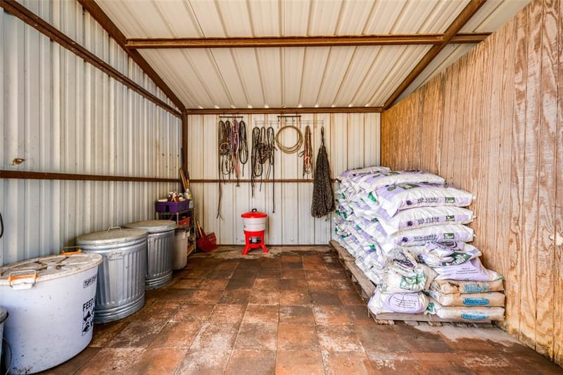 6221 Deer Run Road, Sanger TX 76266 - Photo 4