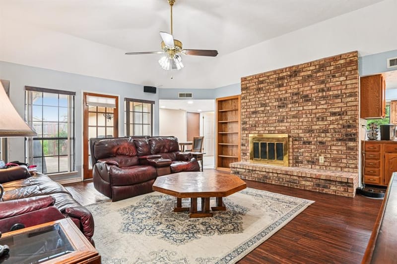 5605 Blair Oaks Drive, The Colony TX 75056 - Photo 7