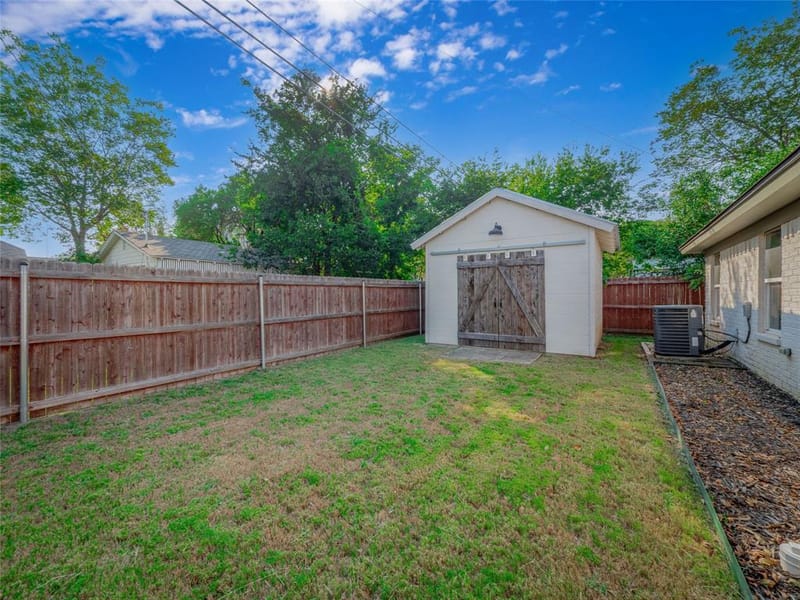 614 W 3rd Street, McGregor TX 76657 - Photo 28