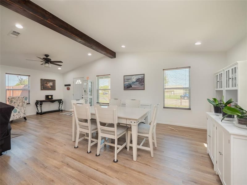 614 W 3rd Street, McGregor TX 76657 - Photo 9