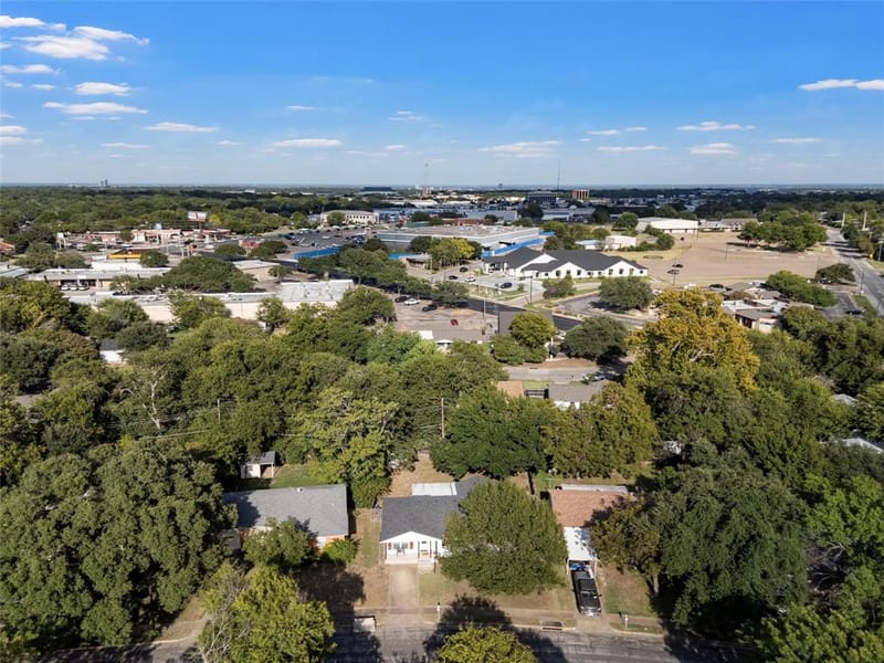 1725 La Porte Drive, Waco TX 76710 - Photo 34