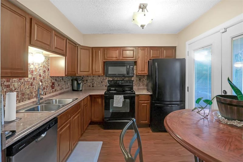 5624 Boca Raton Boulevard # 133, Fort Worth TX 76112 - Photo 4