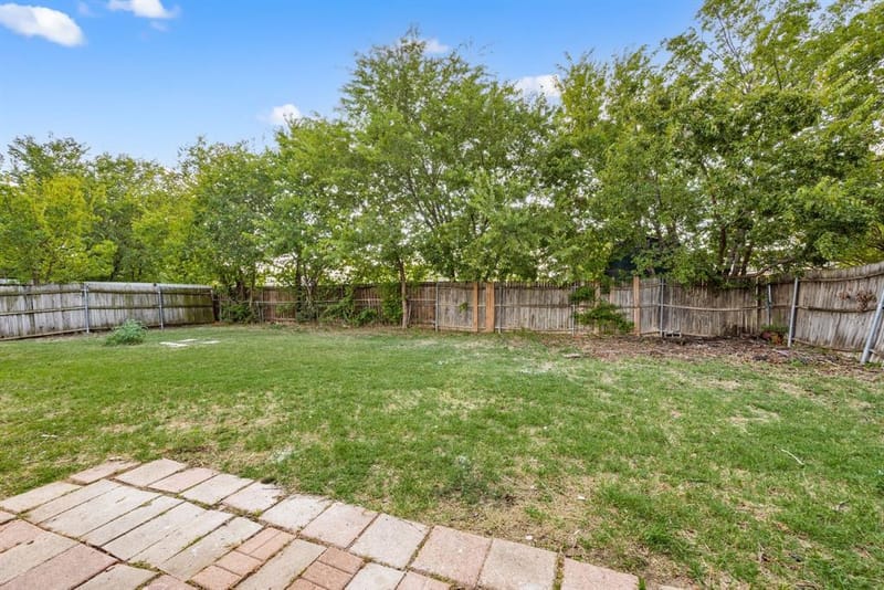 1109 Dennis Drive, Saginaw TX 76179 - Photo 22