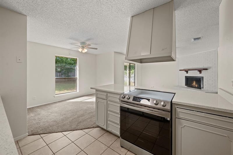 1109 Dennis Drive, Saginaw TX 76179 - Photo 10