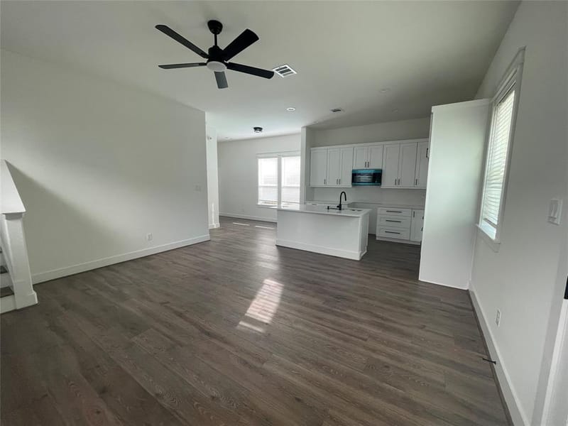 3535 Spring Avenue, Dallas TX 75210 - Photo 3
