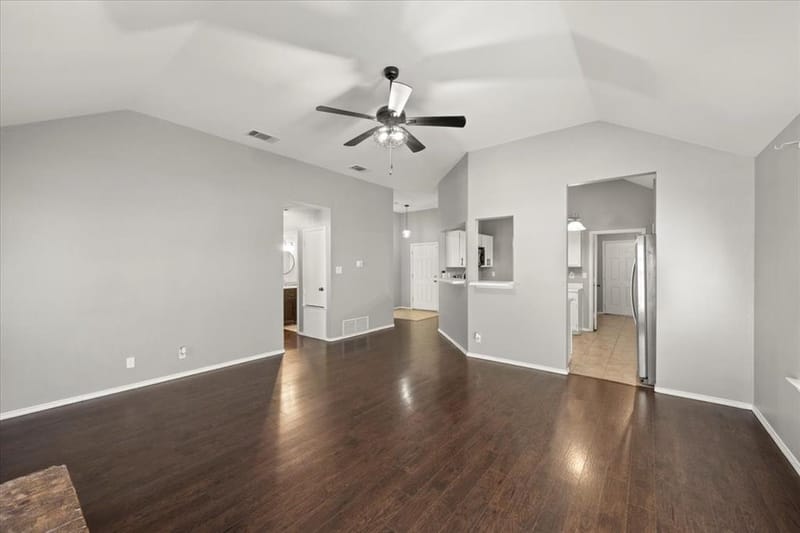 5624 Fox Hunt Drive, Arlington TX 76017 - Photo 12