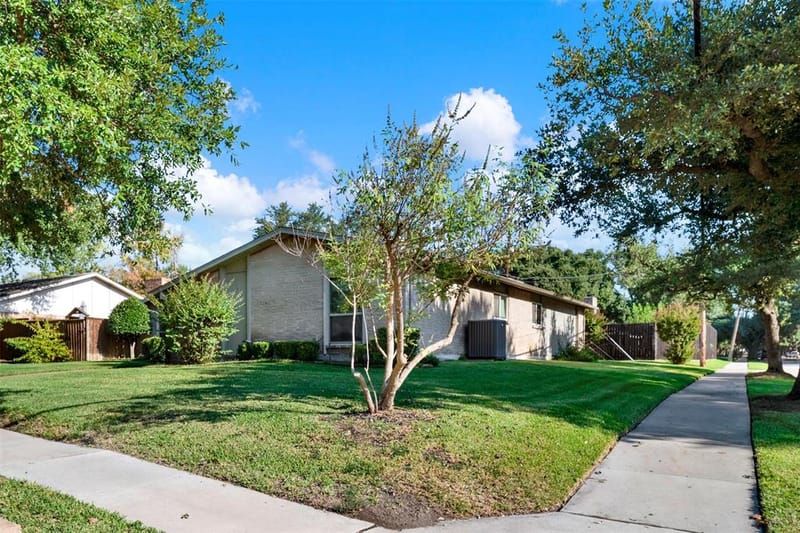 1501 Hayfield Drive, Plano TX 75023 - Photo 2
