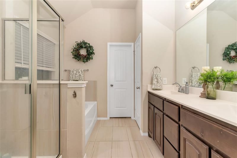 120 Cheryl Drive, Keene TX 76059 - Photo 26