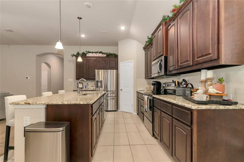 120 Cheryl Drive, Keene TX 76059 - Photo 18
