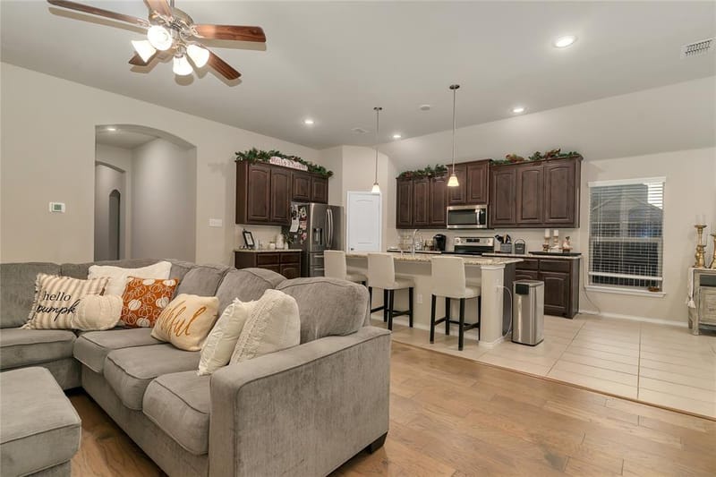 120 Cheryl Drive, Keene TX 76059 - Photo 15