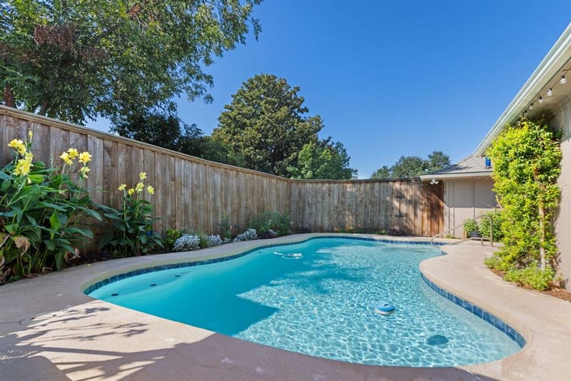 6006 Gentle Knoll Lane, Dallas TX 75248 - Photo 10