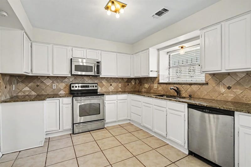 5118 Ledgestone Drive, Fort Worth TX 76132 - Photo 13