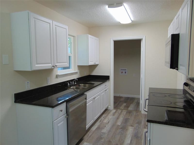 2516 Fatima Avenue, Dallas TX 75241 - Photo 3