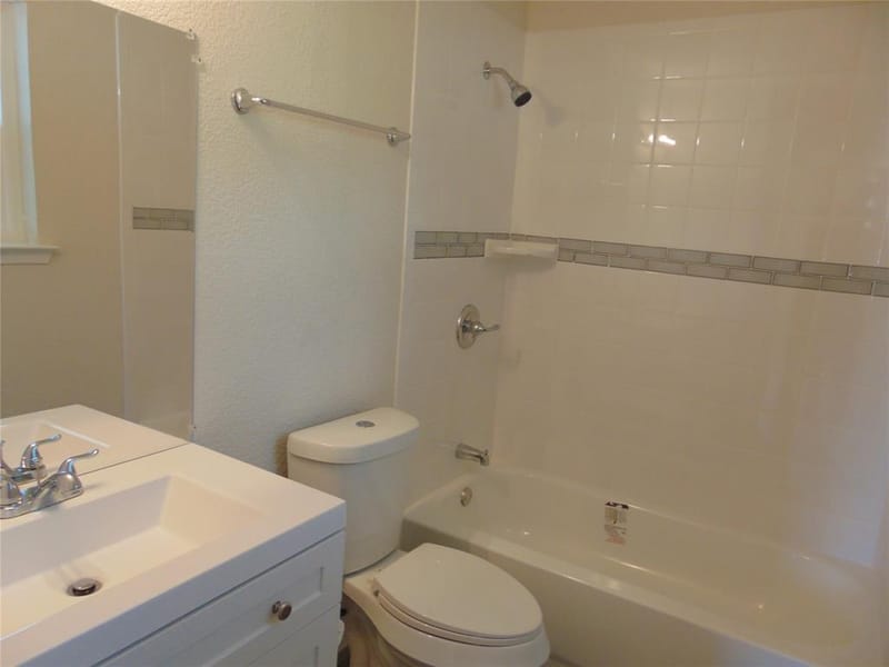 2516 Fatima Avenue, Dallas TX 75241 - Photo 9