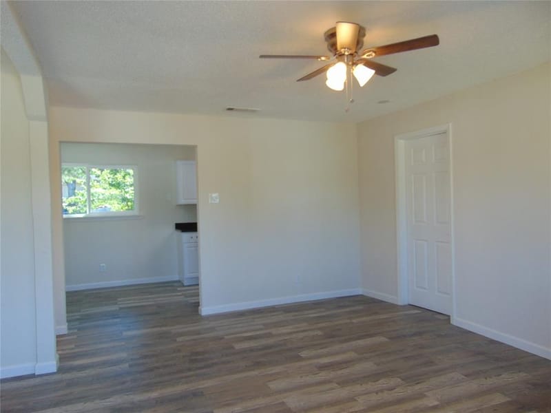2516 Fatima Avenue, Dallas TX 75241 - Photo 11