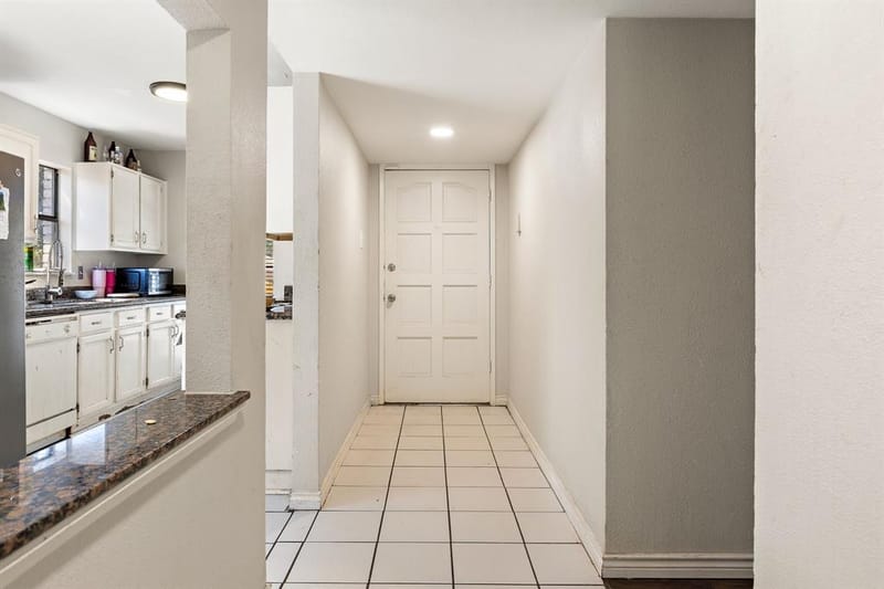 6402 Casa Vista Drive, Garland TX 75043 - Photo 6