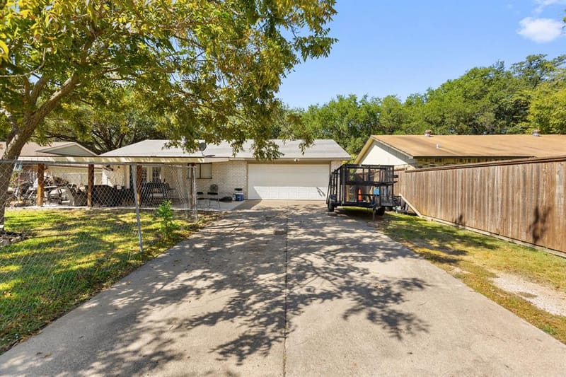 6402 Casa Vista Drive, Garland TX 75043 - Photo 19