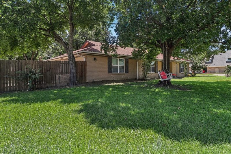 1213 W Tarrant Road, Grand Prairie TX 75050