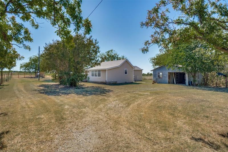 7165 County Road 1232, Godley TX 76044 - Photo 16