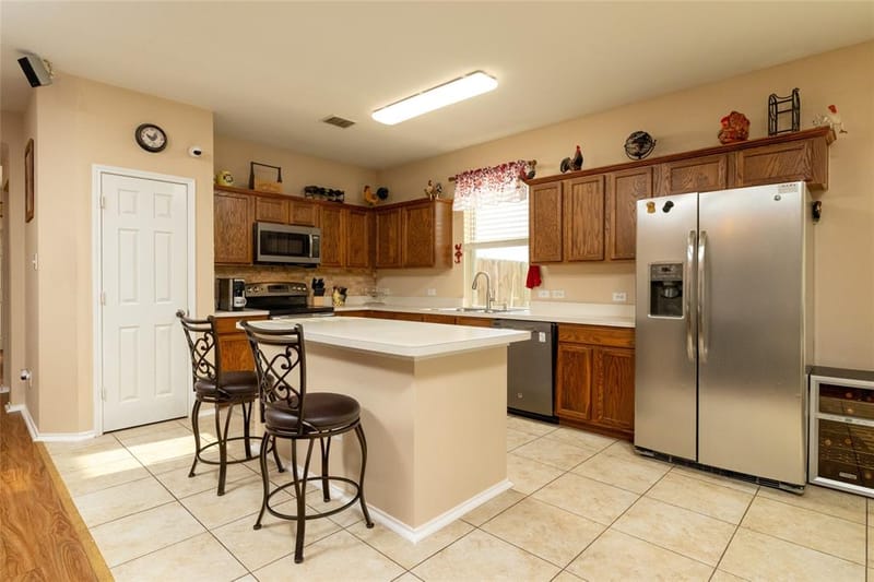 9801 Rimstone Drive, Fort Worth TX 76108 - Photo 16