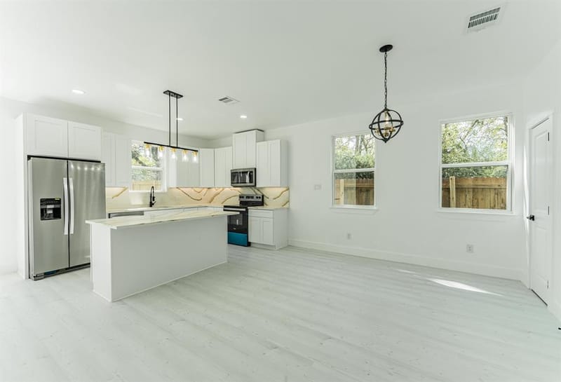 206 Ross Street W, Sulphur Springs TX 75482 - Photo 4