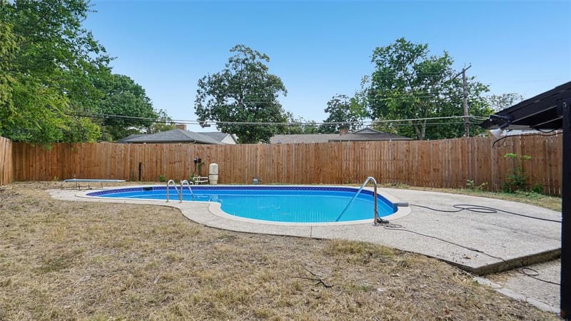 8036 Woodhue Circle, Dallas TX 75228 - Photo 27