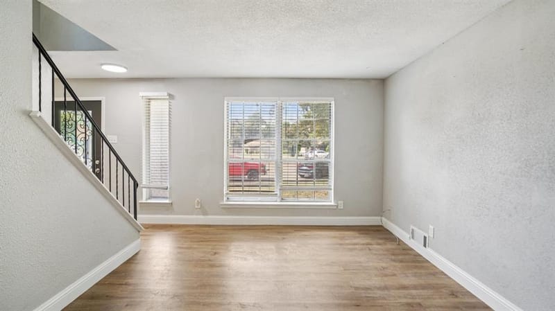 8036 Woodhue Circle, Dallas TX 75228 - Photo 9