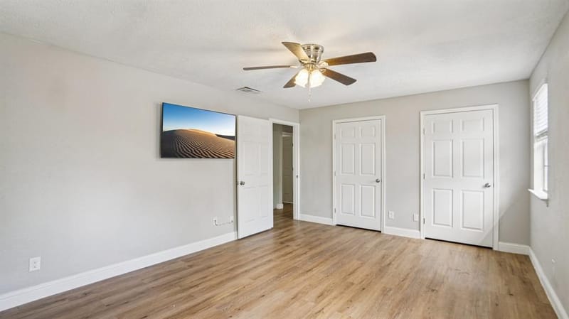 8036 Woodhue Circle, Dallas TX 75228 - Photo 14