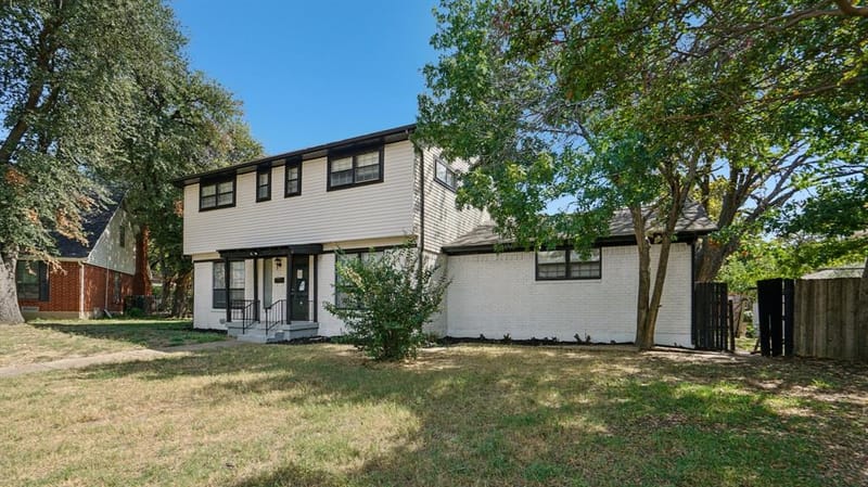 8036 Woodhue Circle, Dallas TX 75228 - Photo 31
