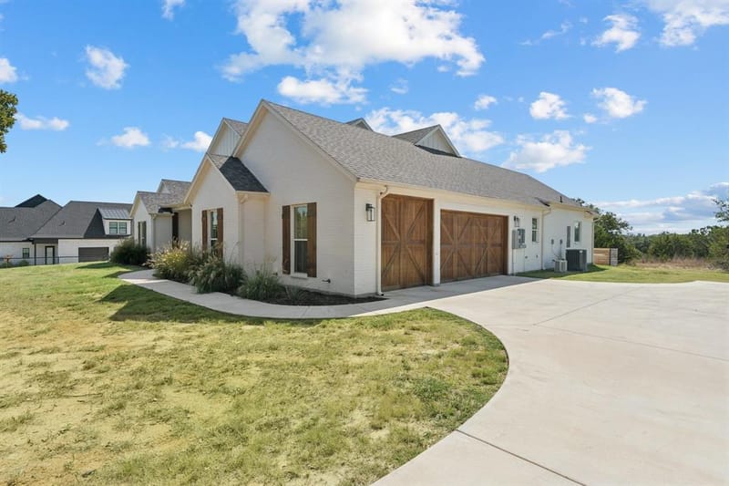 1208 Eagles Bluff Drive, Weatherford TX 76087 - Photo 32
