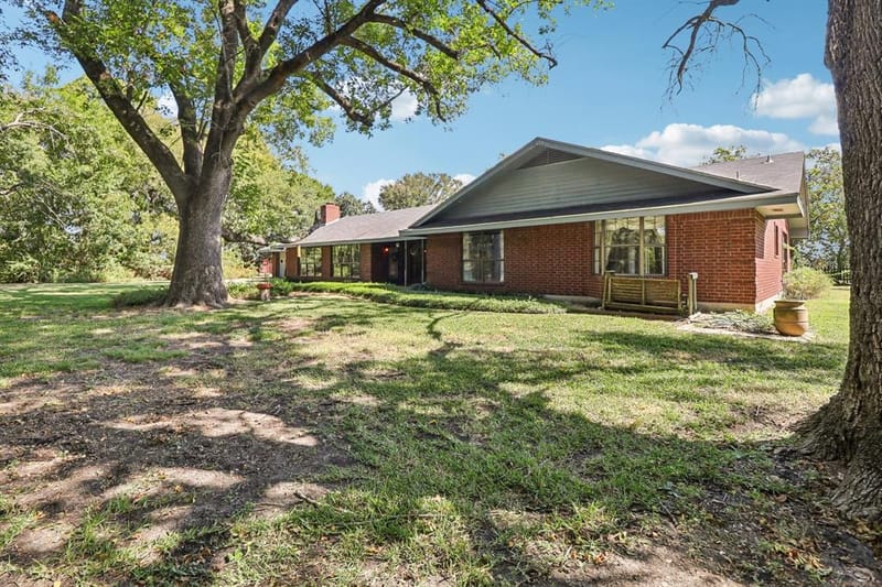 329 Lowell Road, Milford TX 76670 - Photo 3