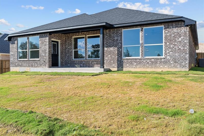 16517 Crossing Circle, Lindale TX 75771 - Photo 4