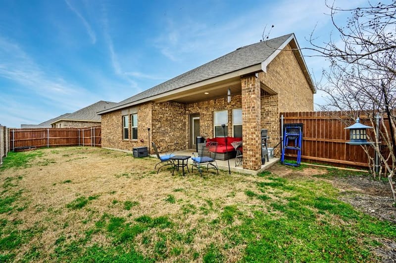 622 Clearlake Drive, Waxahachie TX 75165 - Photo 2