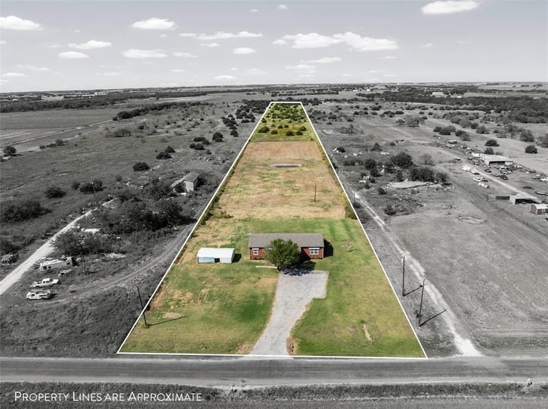 3449 Bluhm Road, West TX 76691