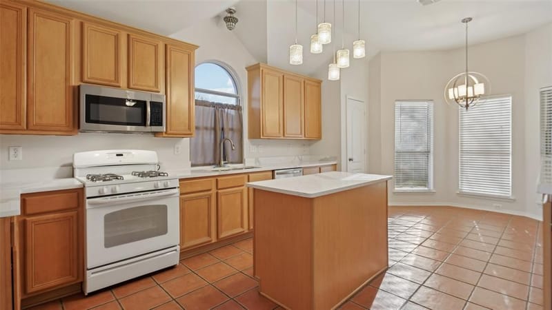 7100 Frost Lane, Denton TX 76210 - Photo 8