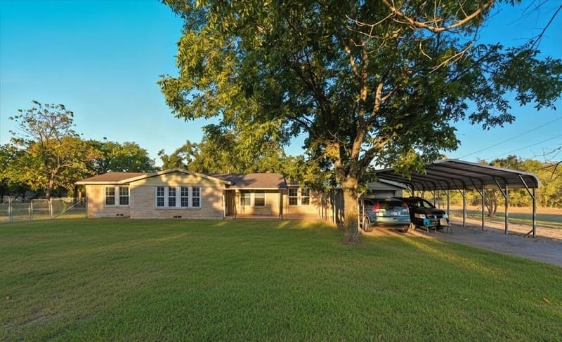 4609 Pioneer Road, Balch Springs TX 75180 - Photo 3