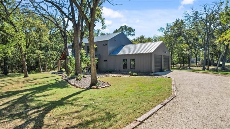 647 County Road 3318, Greenville TX 75402 - Photo 34
