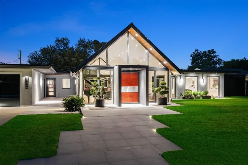 11348 Valleydale Drive, Dallas TX 75230