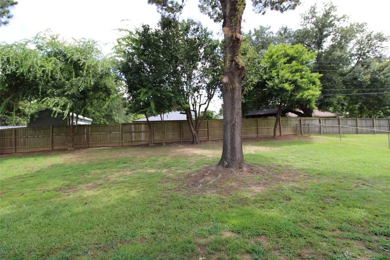 818 E Clinton, Athens TX 75751 - Photo 23