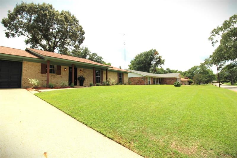 818 E Clinton, Athens TX 75751 - Photo 2