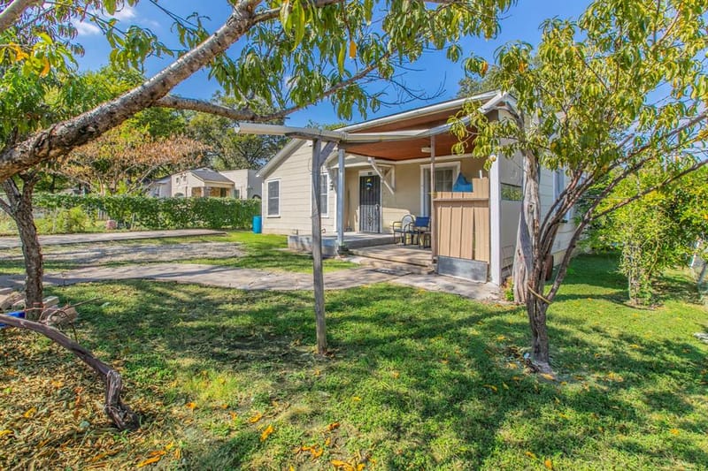 2101 Pine Avenue, Waco TX 76708 - Photo 22